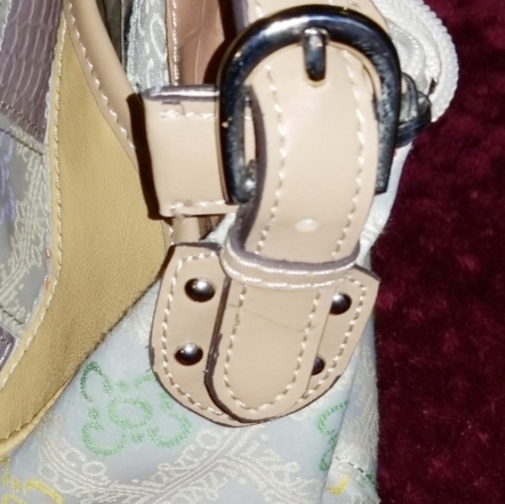 Liz & co Purse - Picture 7 of 8
